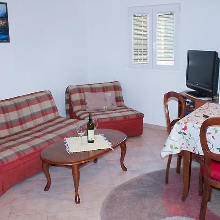 Apartments Djedovic Petrovac na moru Exterior foto