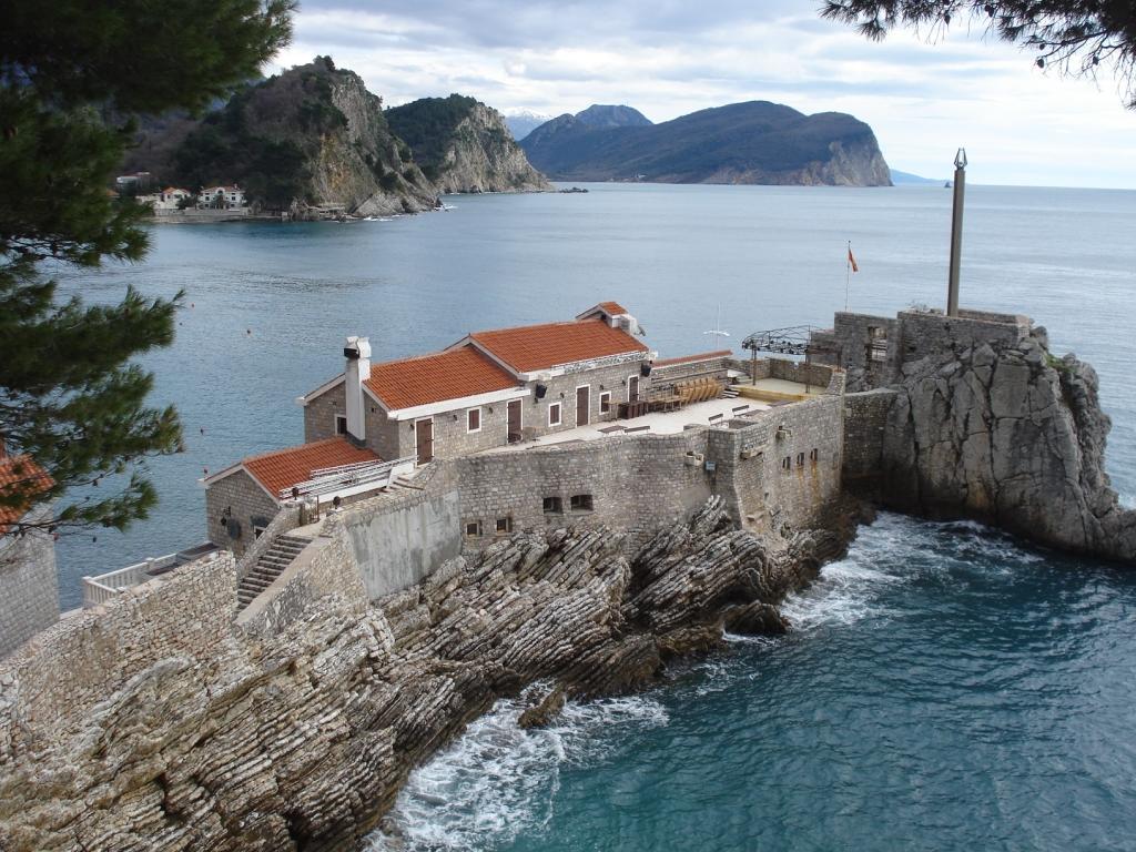 Apartments Djedovic Petrovac na moru Exterior foto
