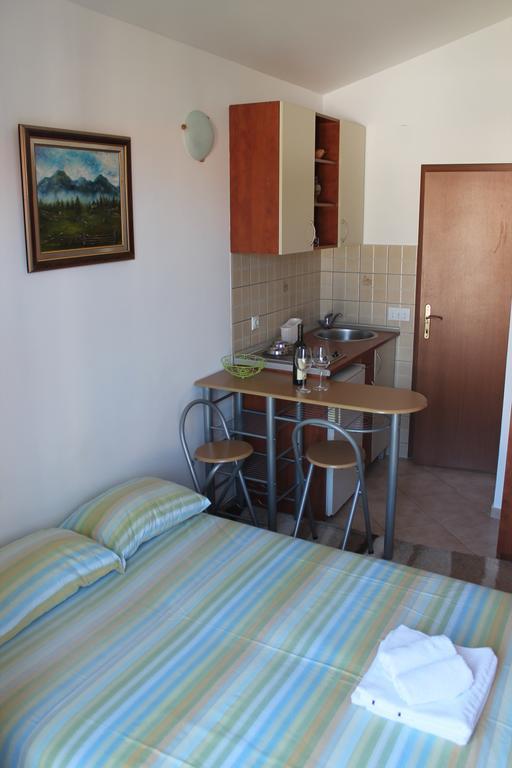Apartments Djedovic Petrovac na moru Exterior foto