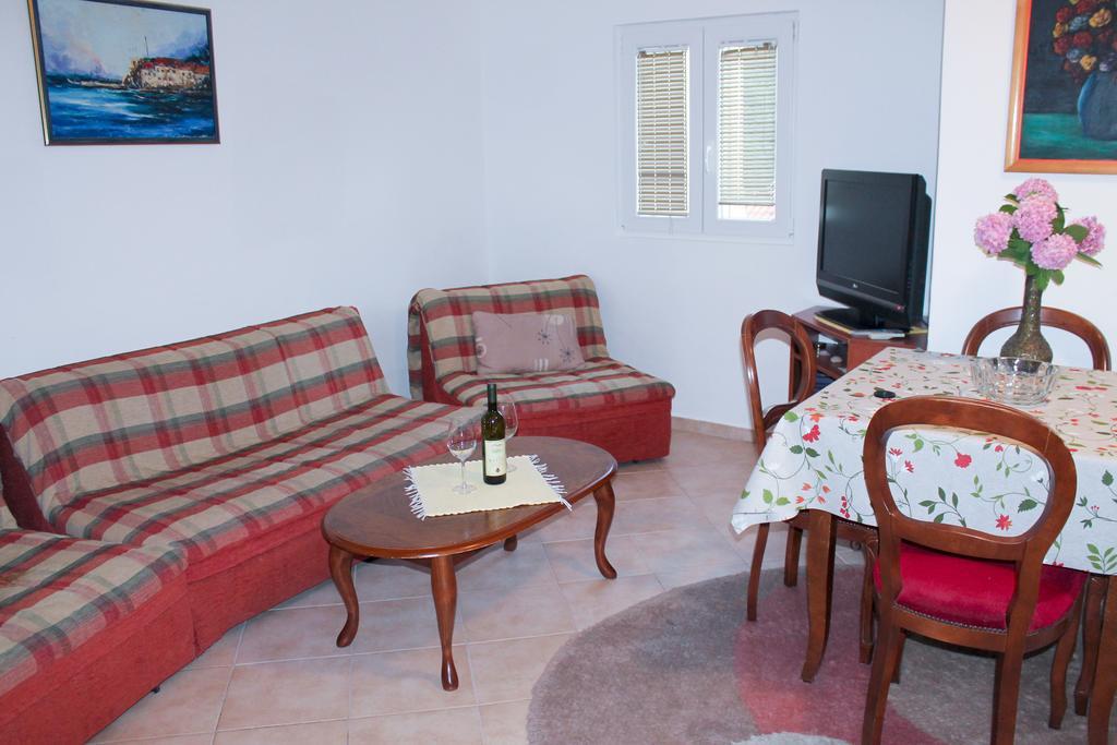 Apartments Djedovic Petrovac na moru Exterior foto