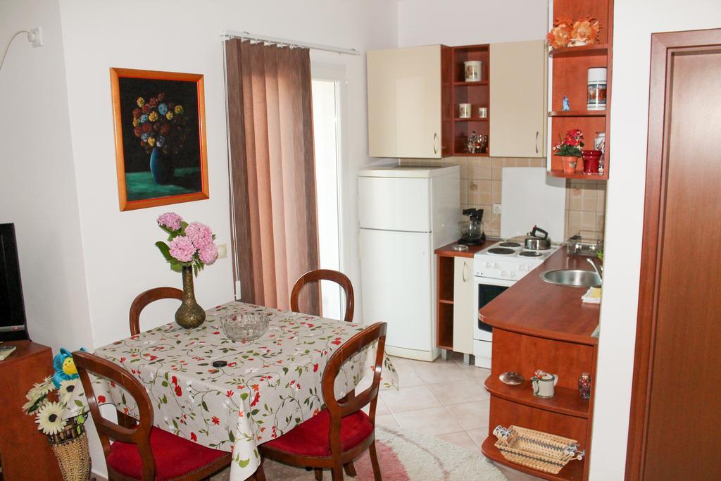 Apartments Djedovic Petrovac na moru Exterior foto